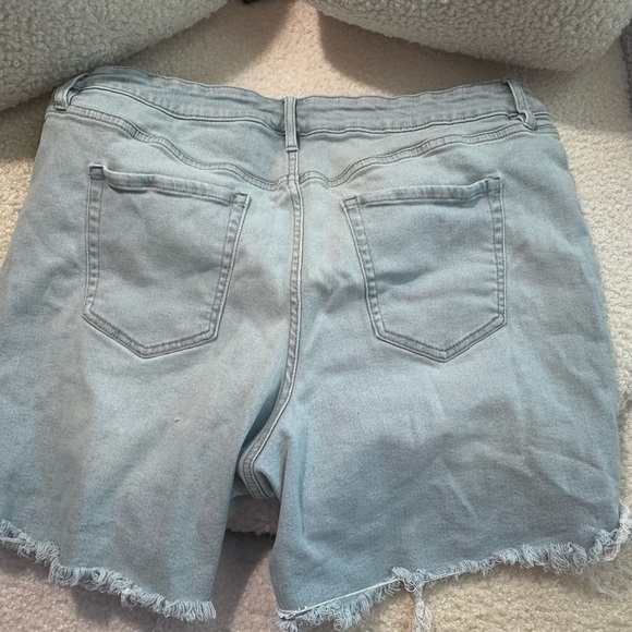 Plus Size 20 Ava & Viv Blue Jean Shorts Distressed Frayed Hem - Picture 5 of 6